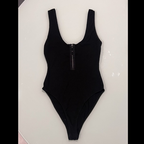 black bodysuit - Picture 1 of 2